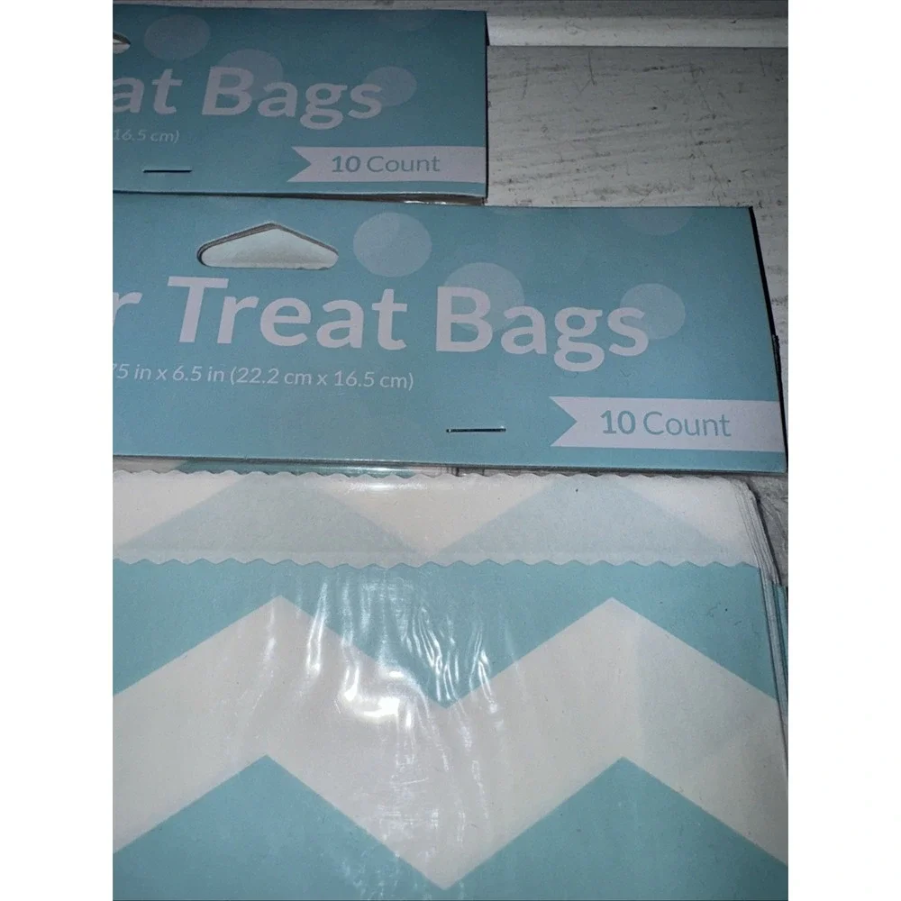 20 Count Pastel Light Blue Chevron‎ Paper Treat Bags 2 X 10ct 8.75